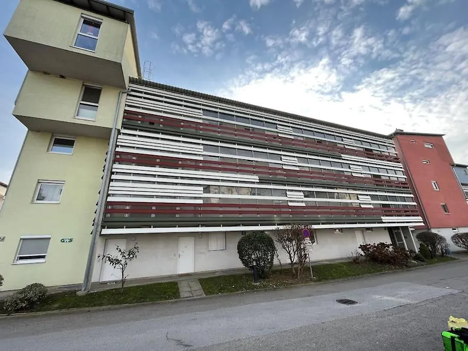 Apartment In Einer Ruhigen Umgebung In Graz